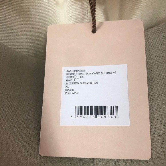 NWT Nanushka Harini Sculpted Sleeve Top‎ Stone Size XL - Picture 10 of 10